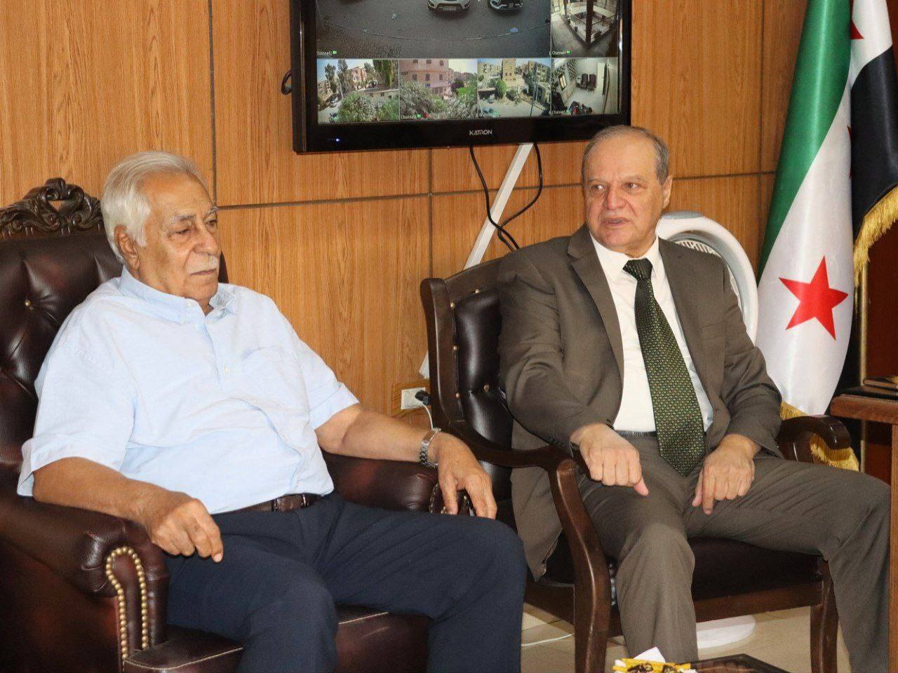 رئيس الجامعة يتفقد سير الاختبارات